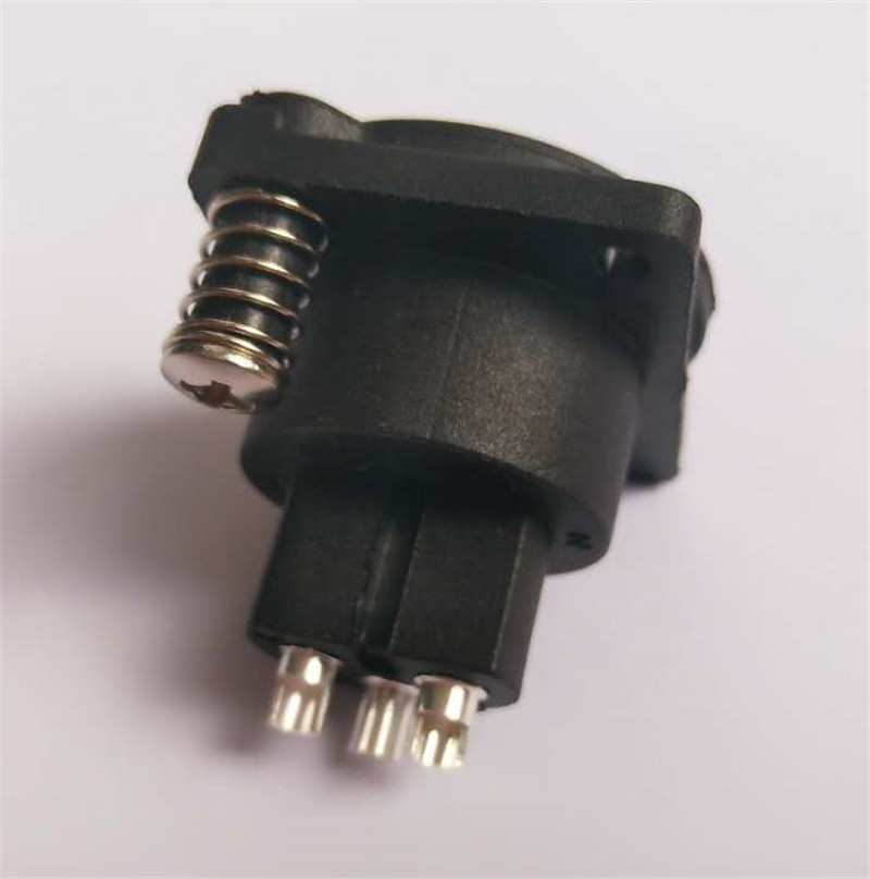 Industrial XLR head socket 3pin soldering with IP54 cap