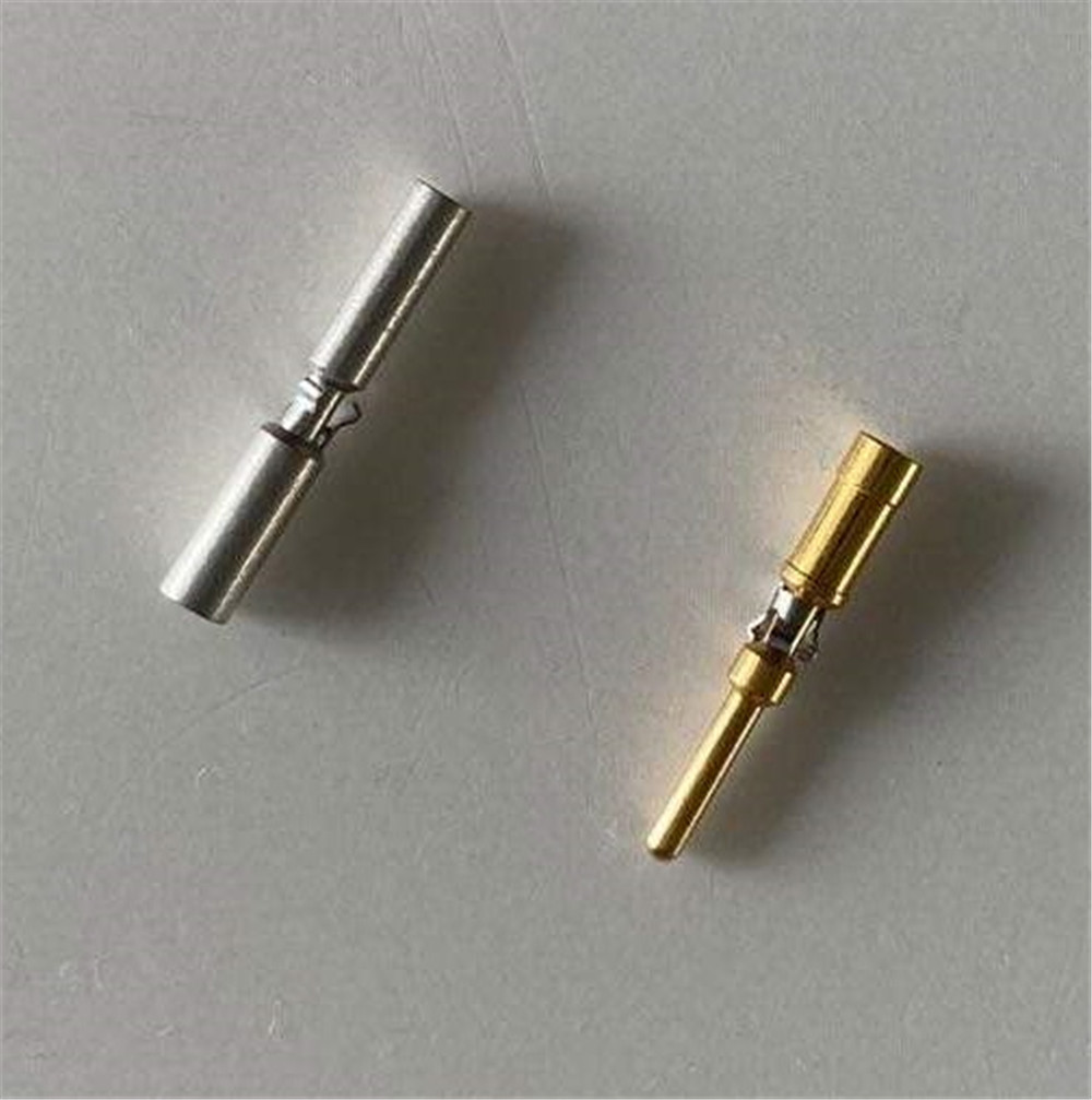 Connector metal pin electroplating gold and silver terminal