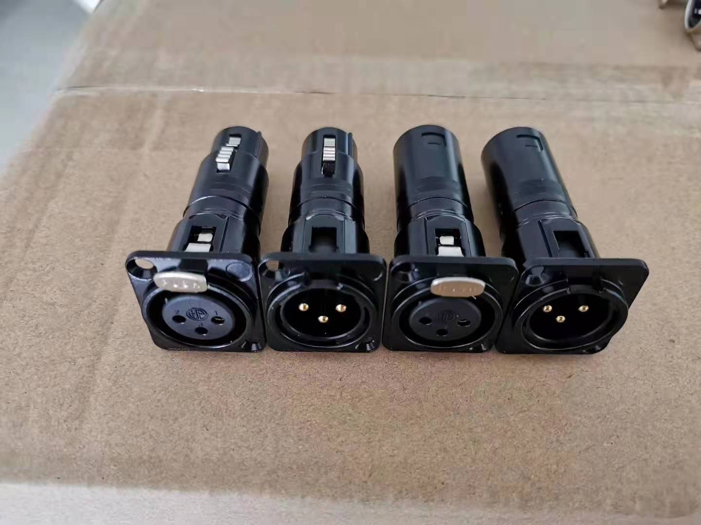 Industrial 3-core 16A 300V connector for XLR socket