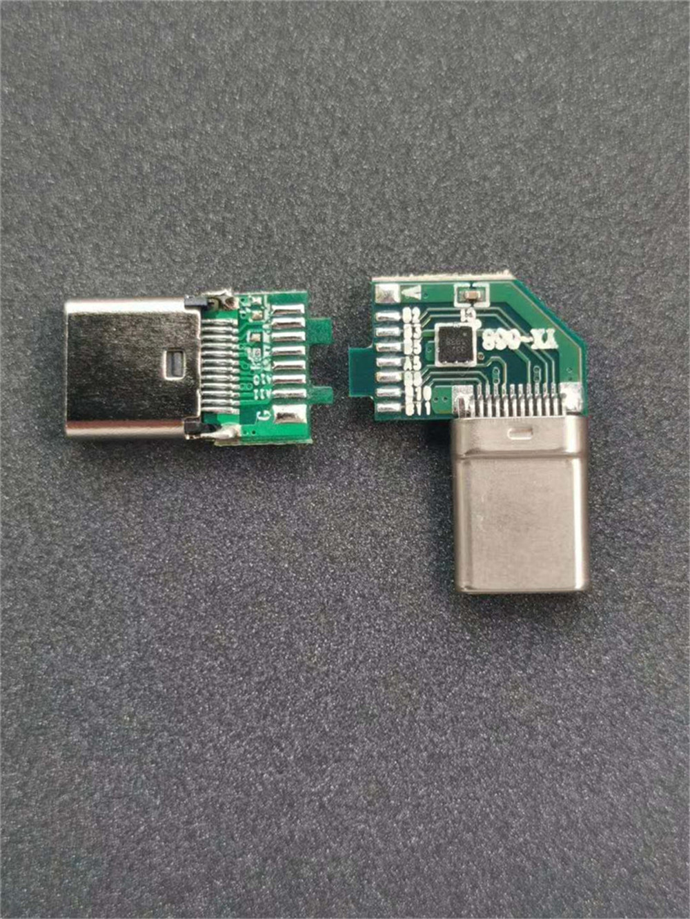 USB3.1侧立式TYPE C 连接器注塑成型式连接器防水USB TYPE C