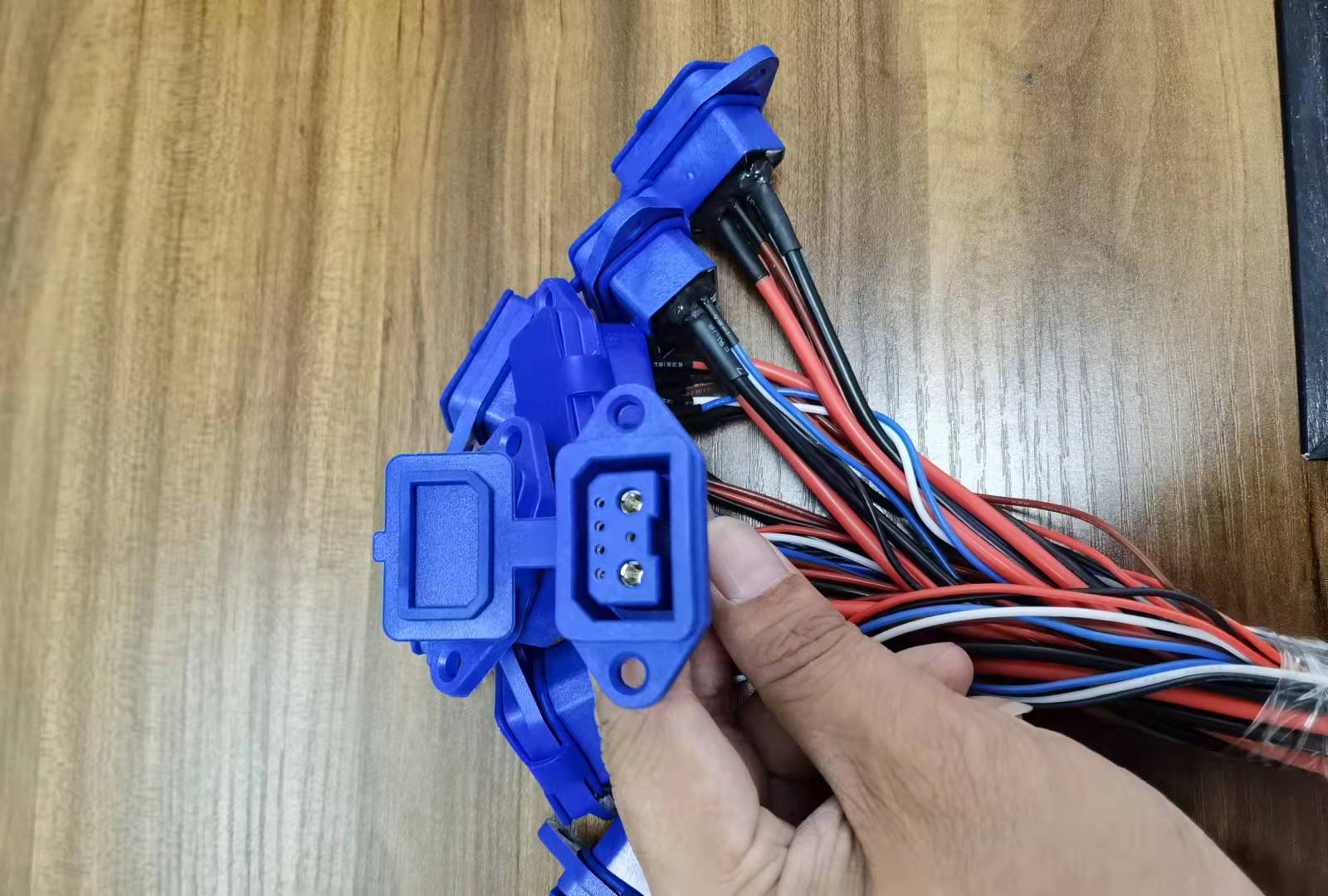 电池端换电连接器蓝色插头连接器连接线