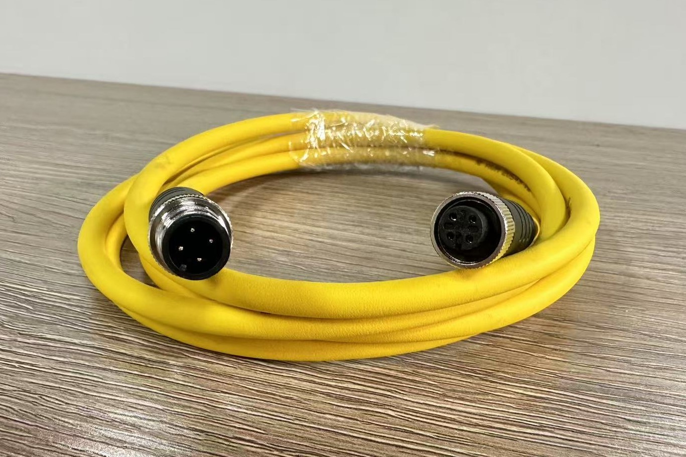 使用X编码的M12解决方案实现卓越的EMC抗扰性