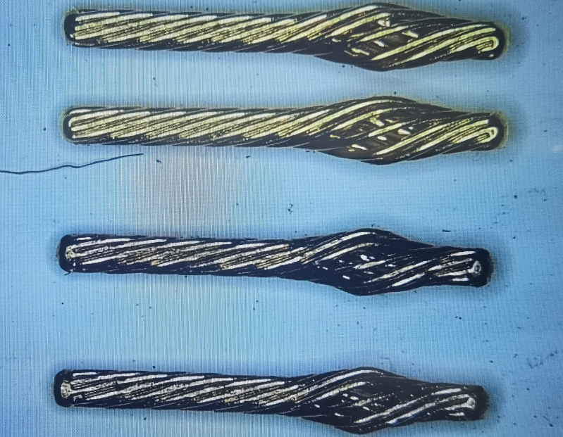 低压电缆组件与扭针连接器之间的相互作用