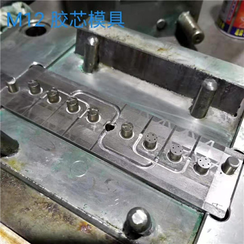 Model M12 D 4-core 8-hole precision plastic mold rubber core mold