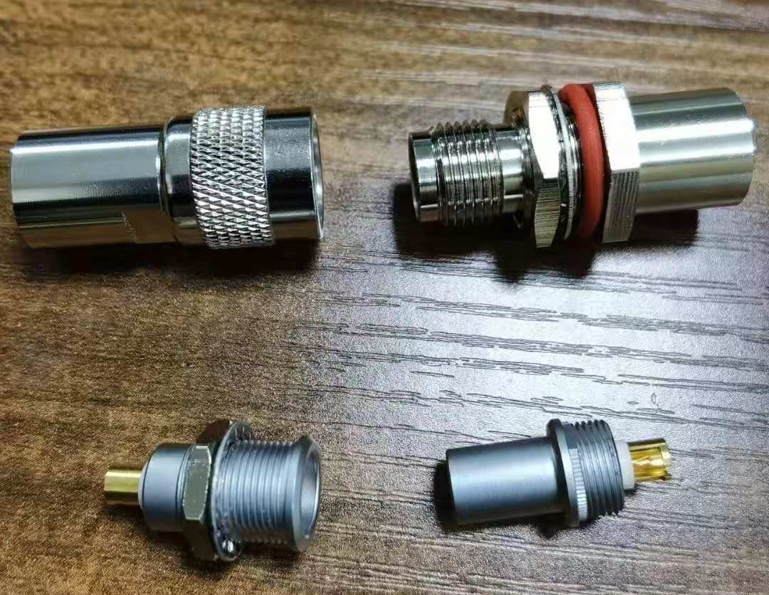 Industrial push pull coaxial fiber connector