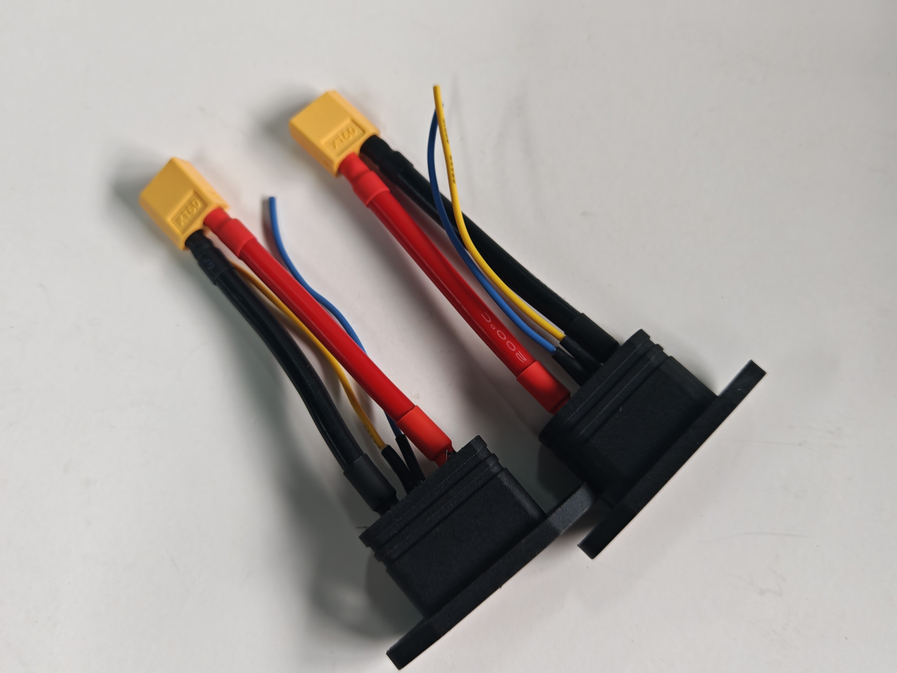 Crown Connectors: Versatility in Push-Pull Mechanisms