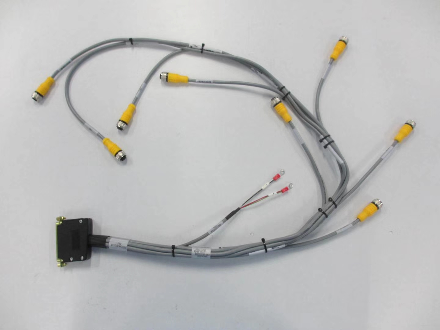 成型电缆线束|扁平带状电缆线束|军用电缆线束|同轴电缆线束分别是怎样定义的？