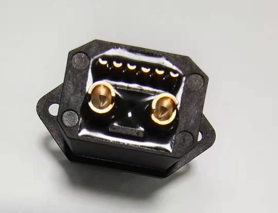 能源电池包防水连接器电池箱80A 2+6连接器