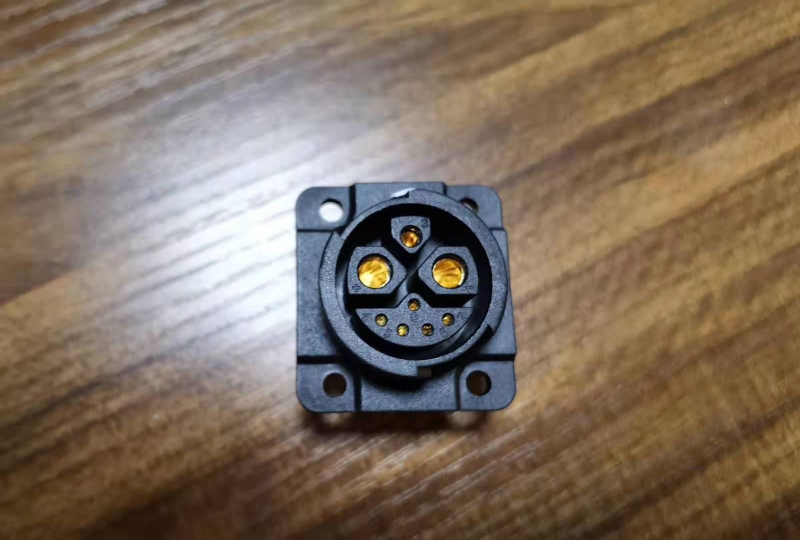 离网储能电池包连接器2+1+5 100A防水IP67连接器