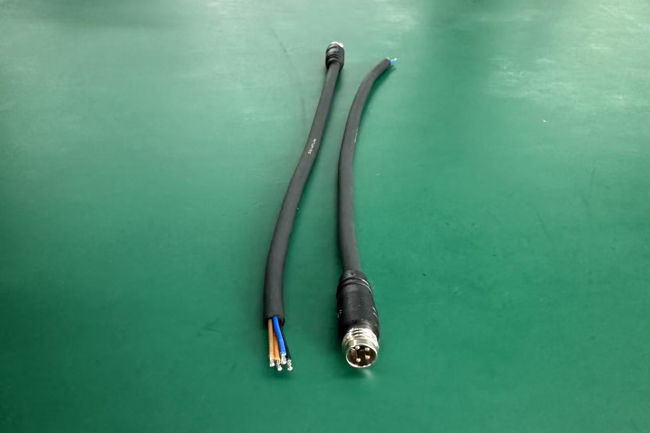 4针M5电连接器如何支持节省空间的设计