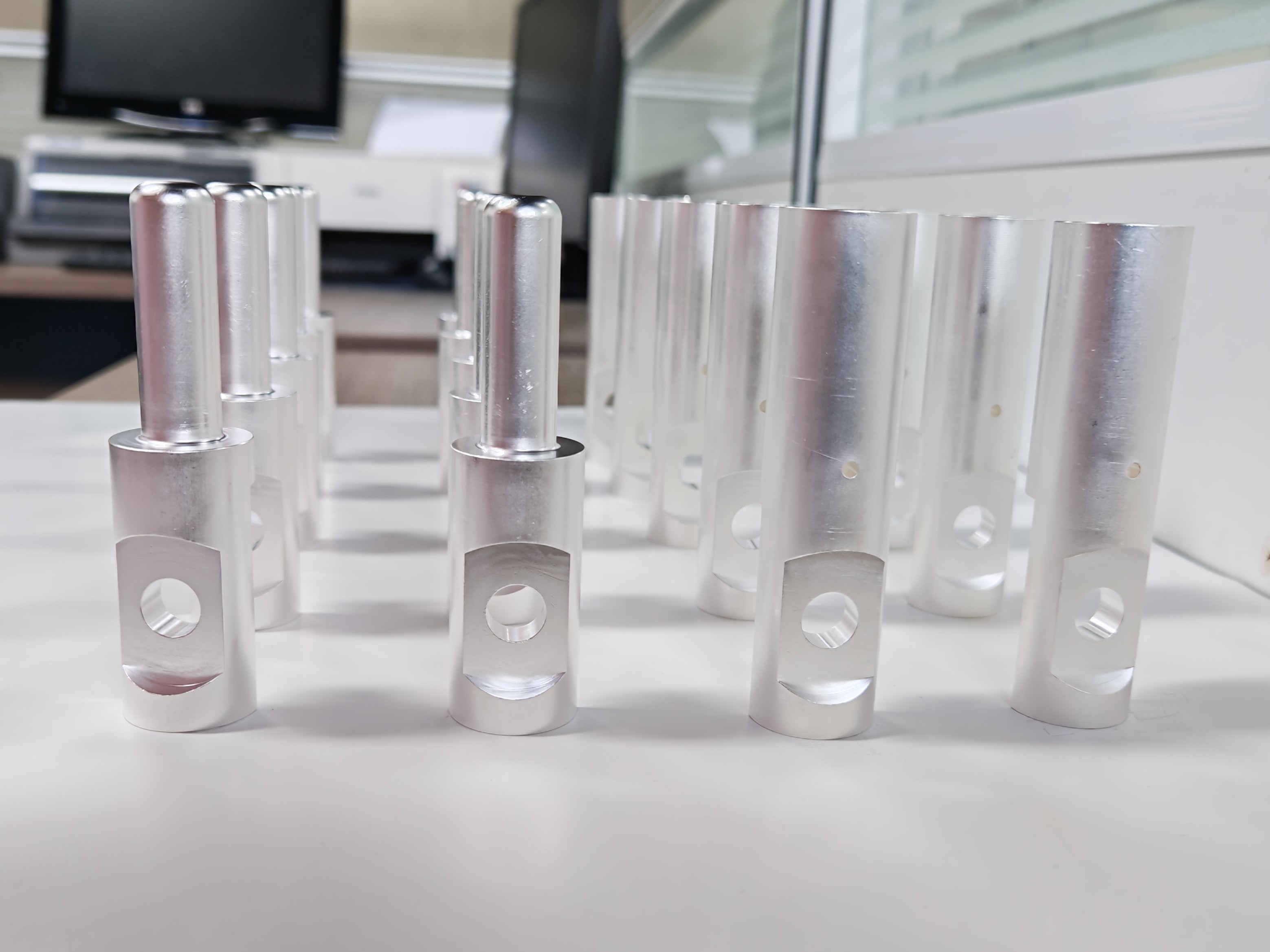 汽车行业各种连接器指南