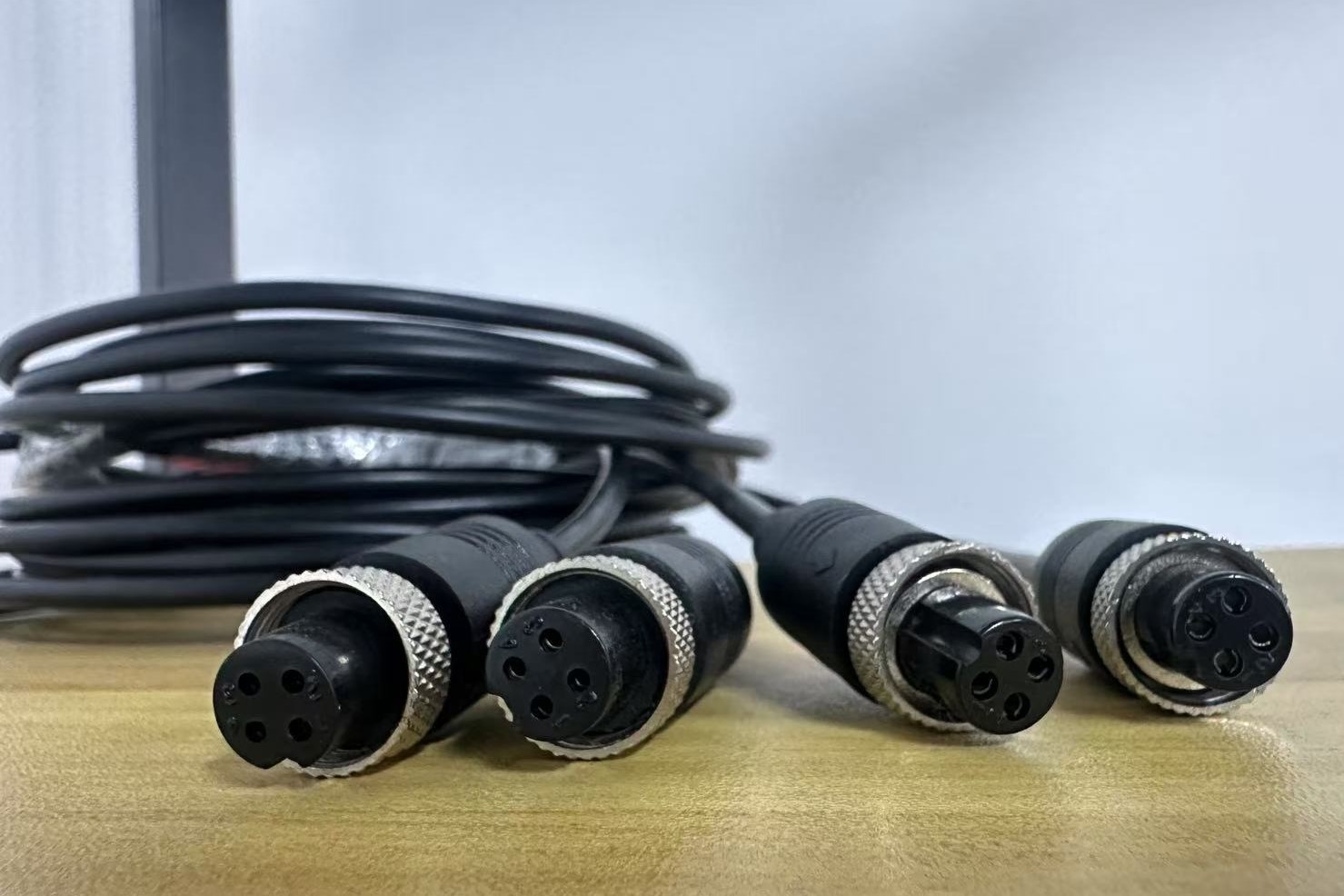 连接器生产中的精密制造标准与质量控制